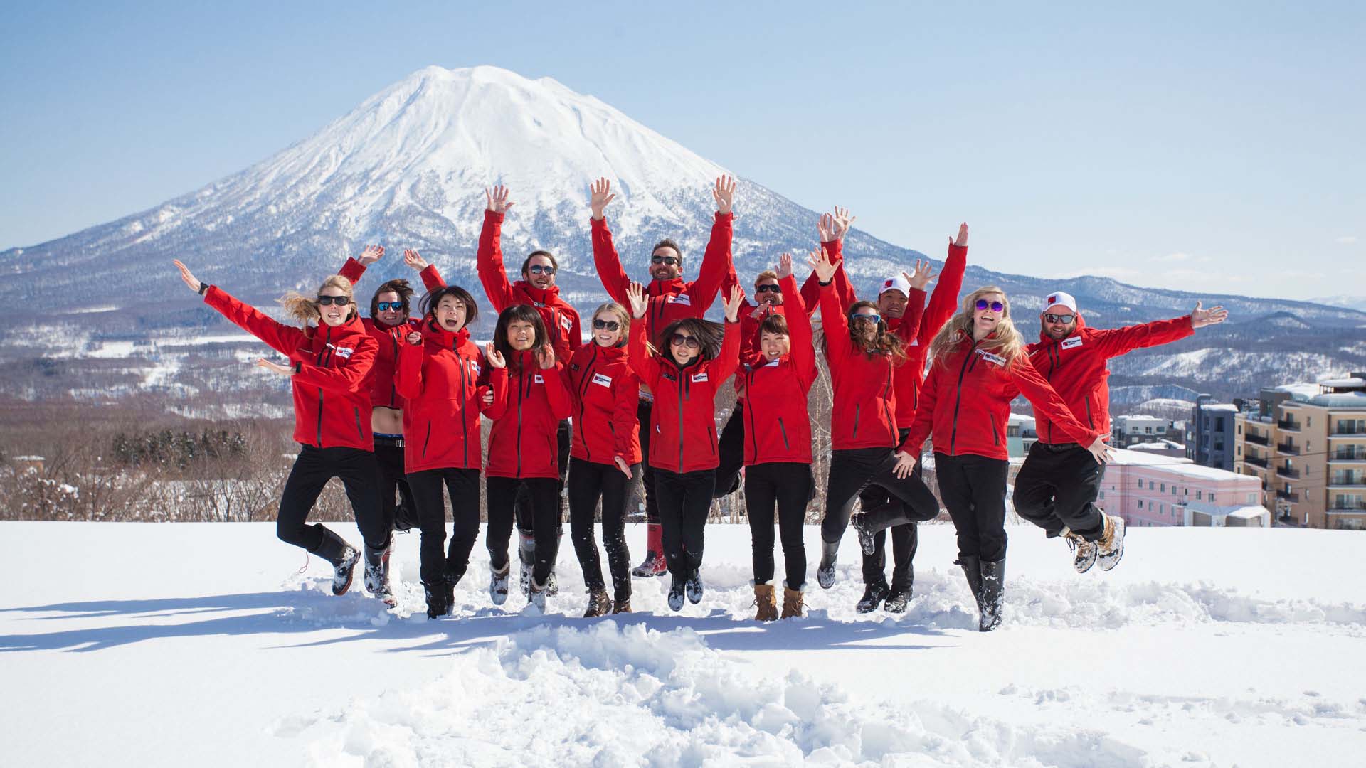 Level 2 <br> Ski Instructor Internship – Kaprun, Austria & Rusutsu, Japan | 5 Weeks